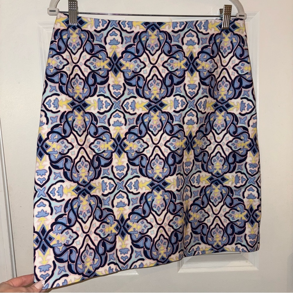 Talbots Roxbury Medallion Canvas A-Line Side Zip Skirt - Size 6